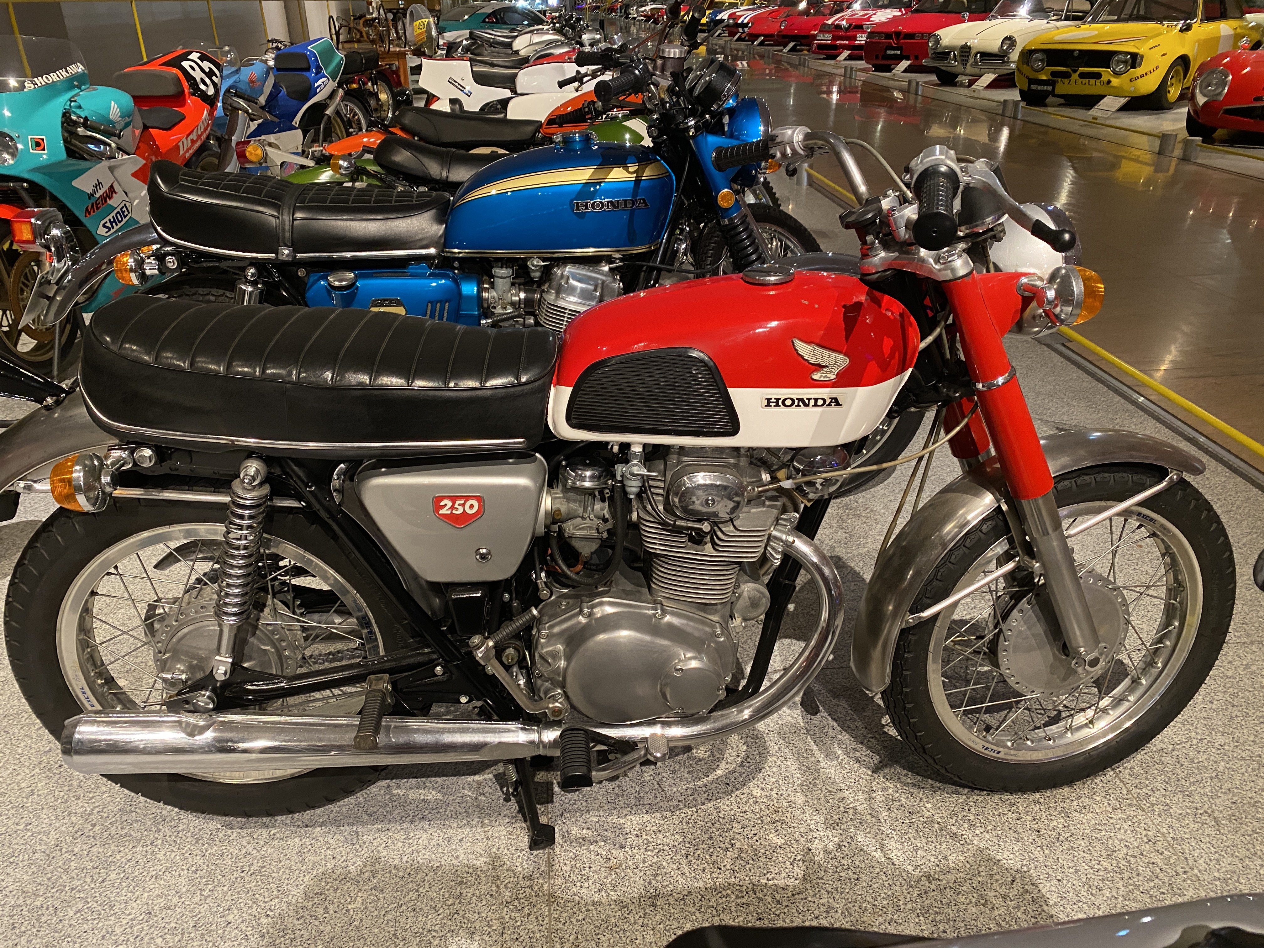 HONDA DREAM CB250 EXPORT | 展示車両 | 四国自動車博物館｜ラブモタ！高知